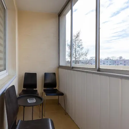 Spacious Close To Pge Stadium In By Renters Apartman