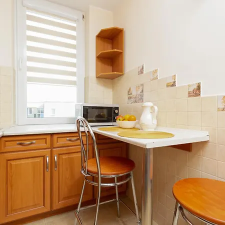 Lägenhet Spacious Close To Pge Stadium In By Renters Warszawa