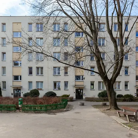 Apartment Spacious Apartment Close To Pge Stadium In Warsaw By Noclegi Renters *